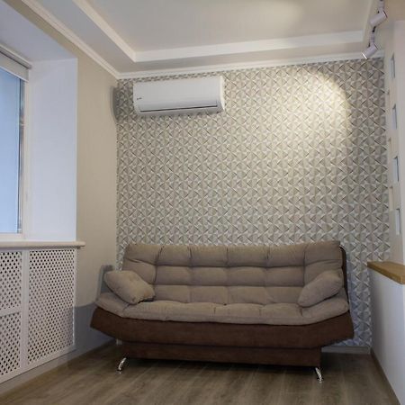 Уютная Vip-Студия В Центре. Vínnytsia Exterior foto